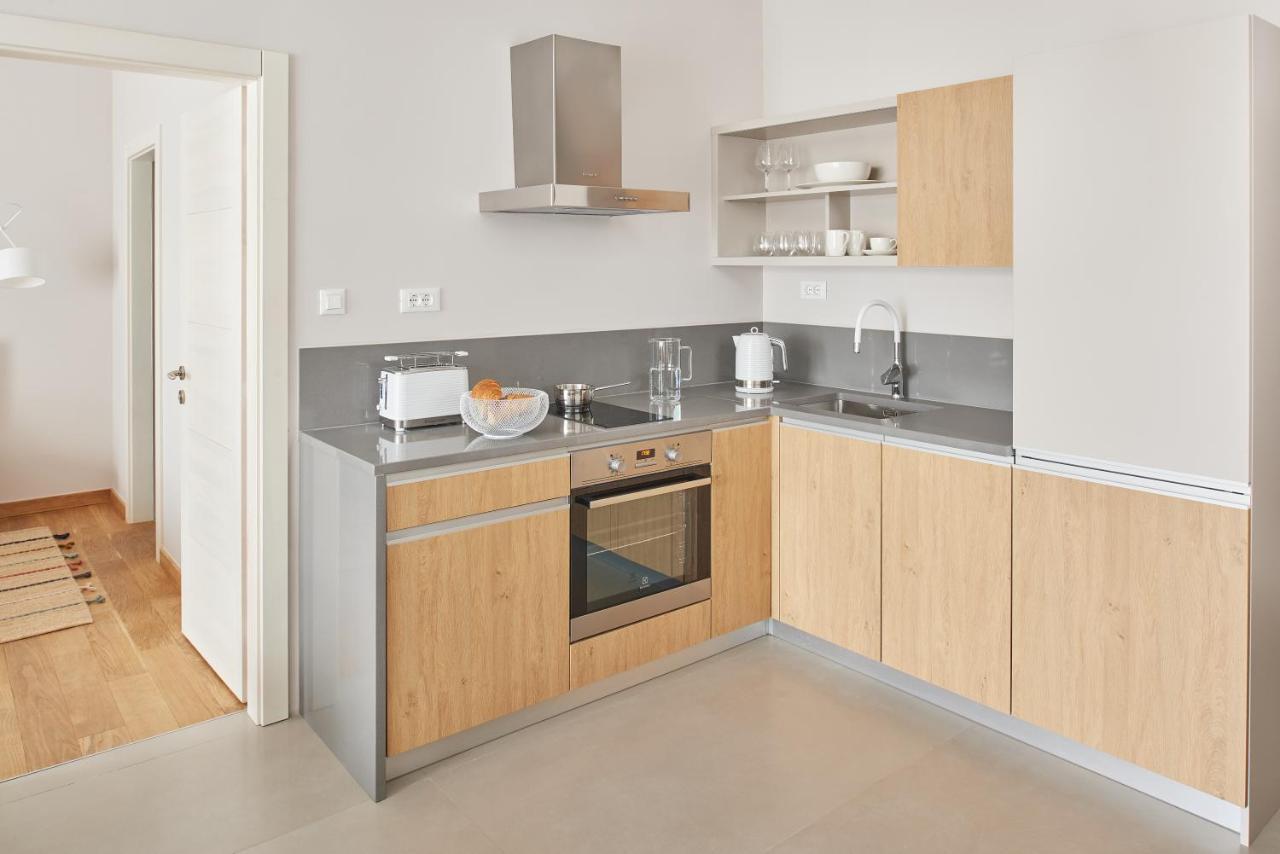 Eol Apartments Сплит Екстериор снимка